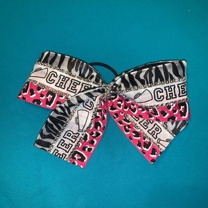 Cheer bow